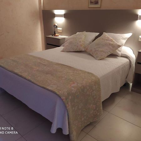סנשנשו Apartamentos De Uso Turistico Fontina - Playa Montalvo - Sanxenx0 -Pontevedra מראה חיצוני תמונה