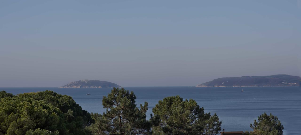 סנשנשו Apartamentos De Uso Turistico Fontina - Playa Montalvo - Sanxenx0 -Pontevedra מראה חיצוני תמונה